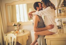 Women make conscious effort to respond sexually